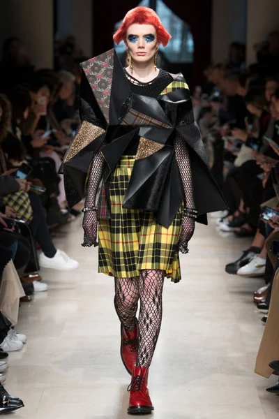 Look 5